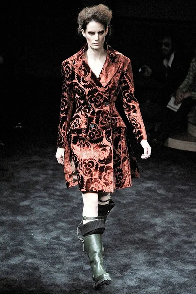 Look 9